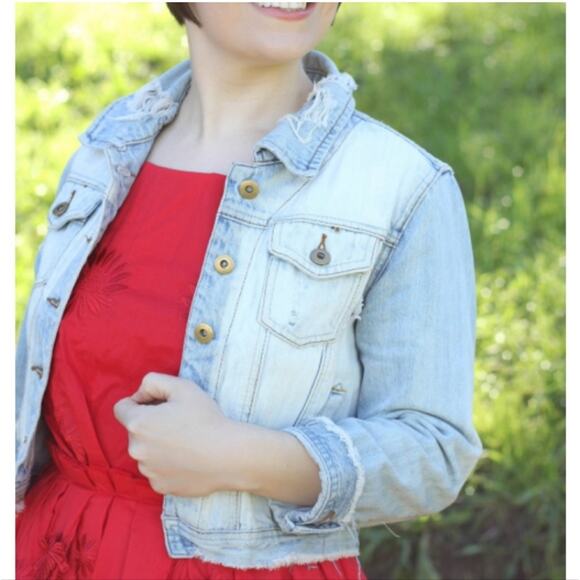 Millau Distressed Denim Jean Jacket NWT Small - Picture 1 of 6